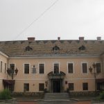 "Білий "Палац графів Шенборнів.jpg