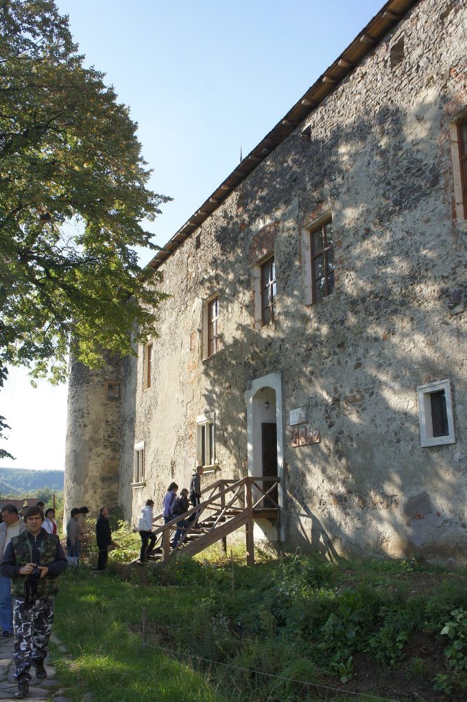 (11-11) Замок Сент-Миклош - Sent-Miklosh castle (10233734166).jpg