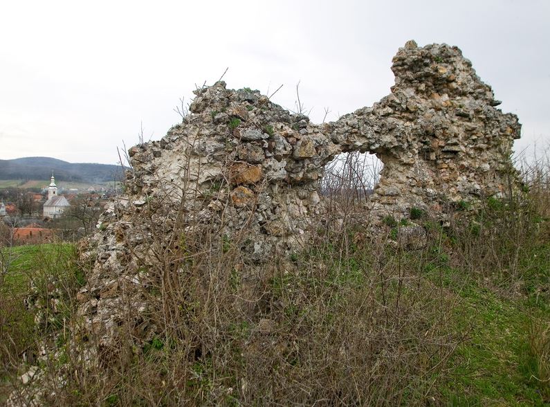 Chateau de Kovaszo.jpg