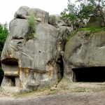 Скелі Довбуша-2.jpg