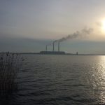 Бурштинське водосховище, вид на ТЕС.jpg