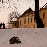 2009 рік, замок без даху - після невдалої реставрації.jpg